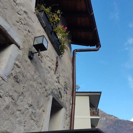 Pietra Viva - Casa Per Vacanze Chiavenna Luaran gambar